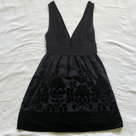 H&M Deep V-neck Black Party Dress - Picture 1 of 2